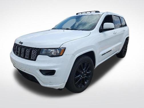 Bright White Clearcoat 2018 Jeep Grand Cherokee Altitude