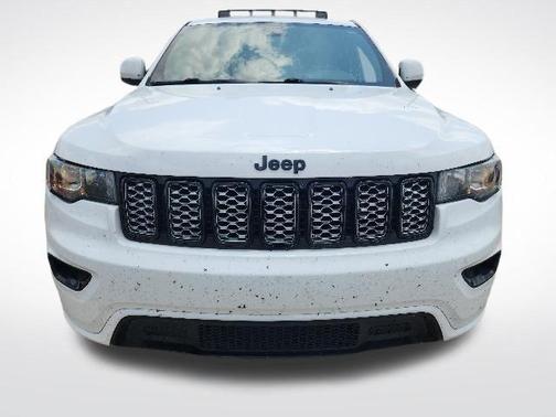 Bright White Clearcoat 2018 Jeep Grand Cherokee Altitude