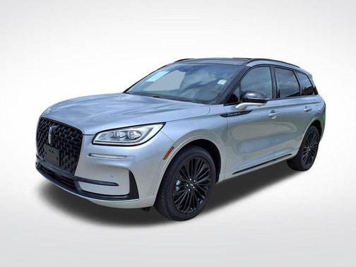 Silver Radiance Metallic Clearcoat 2023 Lincoln Corsair Reserve