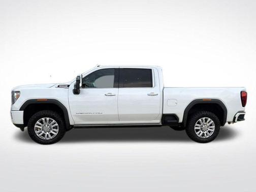 White Frost Tricoat 2022 GMC Sierra 2500 Denali