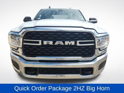 Bright White Clearcoat 2022 RAM 2500 Big Horn Crew Cab 4x4 6'4' Box