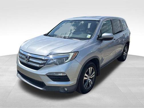 Silver Metallic 2018 Honda Pilot EX-L