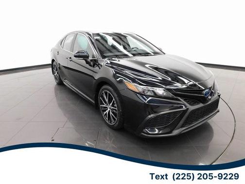 2024 Toyota Camry Hybrid SE