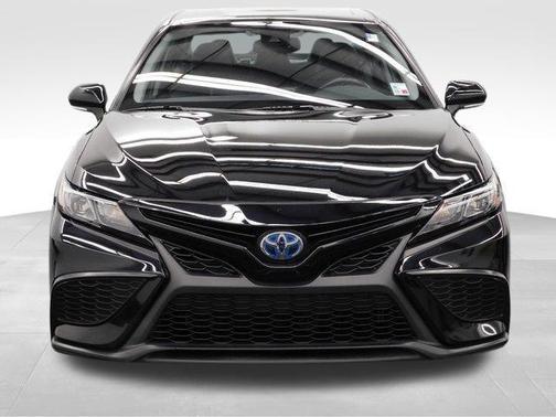 2024 Toyota Camry Hybrid SE