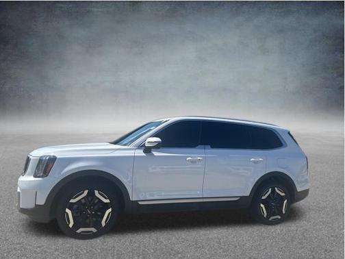 Glacial White Pearl 2023 Kia Telluride EX