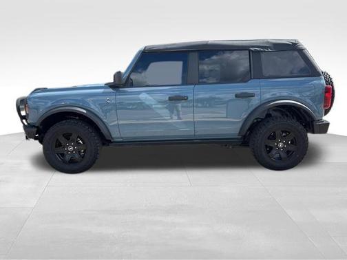 Area 51 2022 Ford Bronco Black Diamond