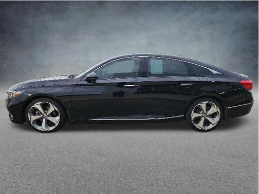 Crystal Black Pearl 2020 Honda Accord Touring 2.0T