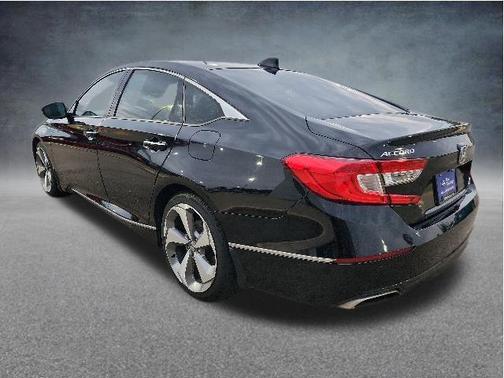 Crystal Black Pearl 2020 Honda Accord Touring 2.0T