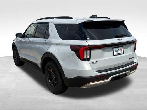 Space White Metallic 2026 Ford Explorer Tremor
