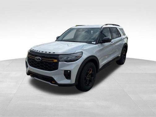 Space White Metallic 2026 Ford Explorer Tremor