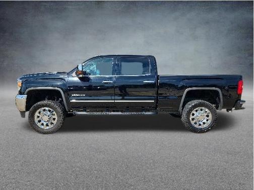 Onyx Black 2018 GMC Sierra 2500 SLT
