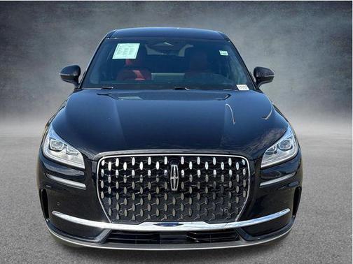 Infinite Black Metallic Clearcoat 2025 Lincoln Corsair Reserve