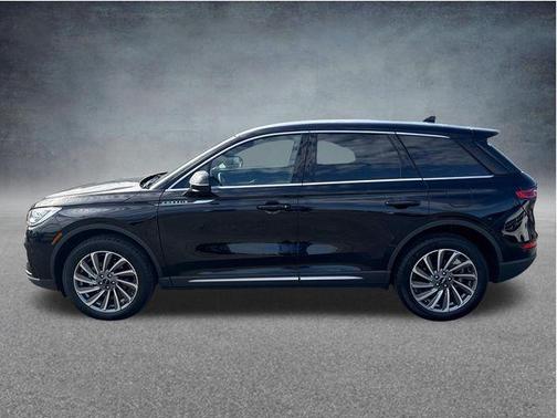 Infinite Black Metallic Clearcoat 2025 Lincoln Corsair Reserve