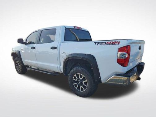 Super White 2015 Toyota Tundra SR5