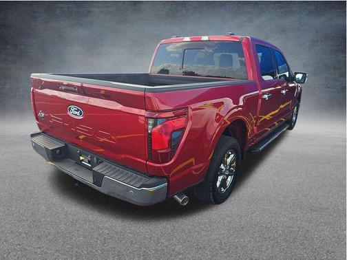 Rapid Red Metallic Tinted Clearcoat 2024 Ford F-150 XLT