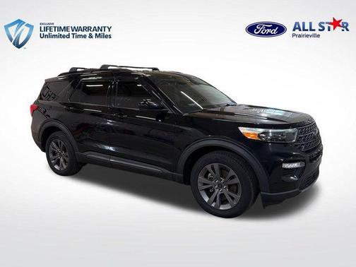 Black Metallic 2022 Ford Explorer XLT