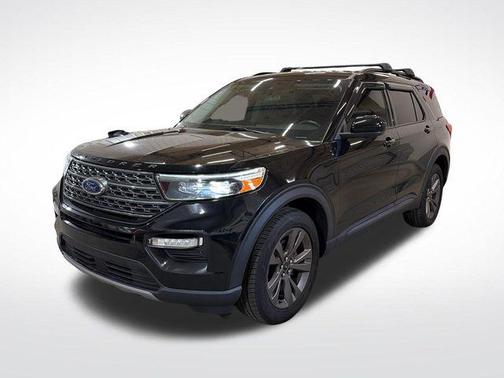 Black Metallic 2022 Ford Explorer XLT