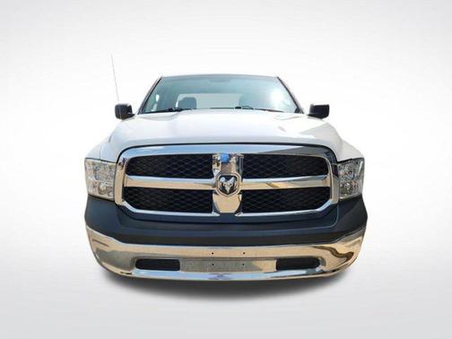Bright White Clearcoat 2018 RAM 1500 Tradesman