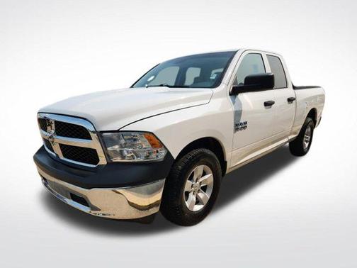 Bright White Clearcoat 2018 RAM 1500 Tradesman