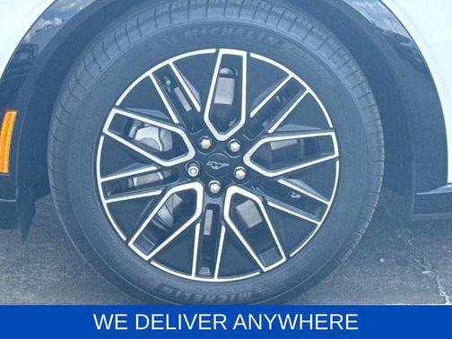 Star White Metallic Tri-Coat 2024 Ford Mustang Mach-E Premium