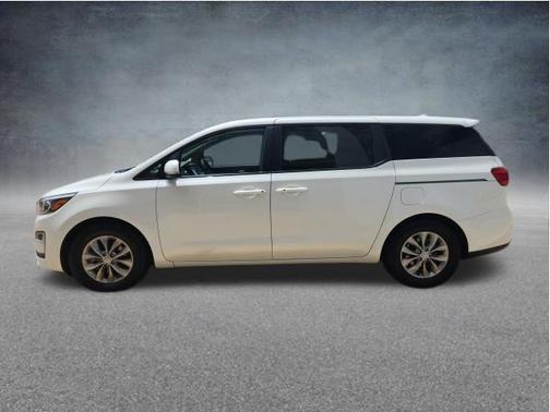 Snow White Pearl 2021 Kia Sedona LX