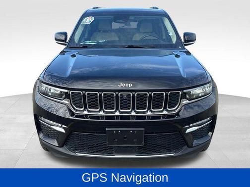 Diamond Black Crystal Pearlcoat 2022 Jeep Grand Cherokee Limited