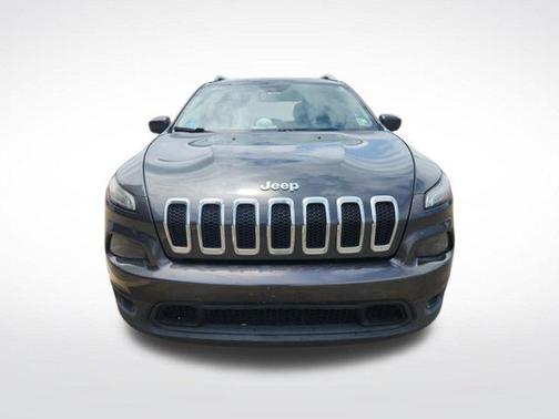 Granite Crystal Metallic Clearcoat 2016 Jeep Cherokee Latitude
