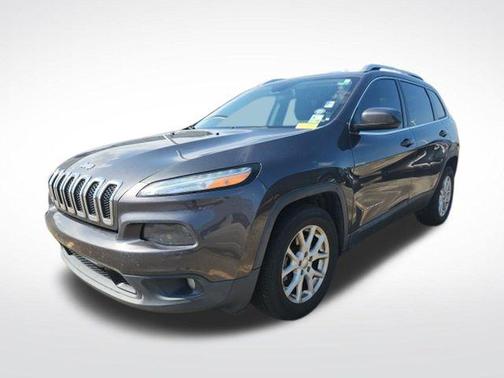 Granite Crystal Metallic Clearcoat 2016 Jeep Cherokee Latitude