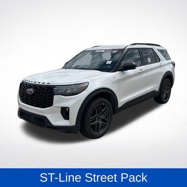 White Metallic 2025 Ford Explorer ST-Line