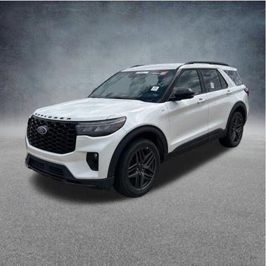 White Metallic 2025 Ford Explorer ST-Line