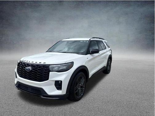 White Metallic 2025 Ford Explorer ST-Line