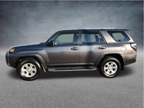 Magnetic Gray Metallic 2018 Toyota 4Runner SR5