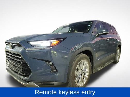 Storm Cloud 2025 Toyota Grand Highlander Platinum