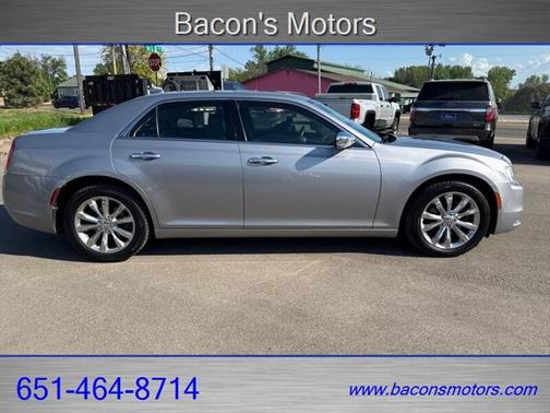 2017 Chrysler 300C Base