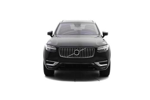 2025 Volvo XC90 B5 Core