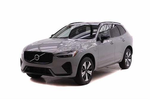 2025 Volvo XC60 Plus