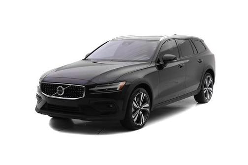 2024 Volvo V60 Cross Country B5 Plus