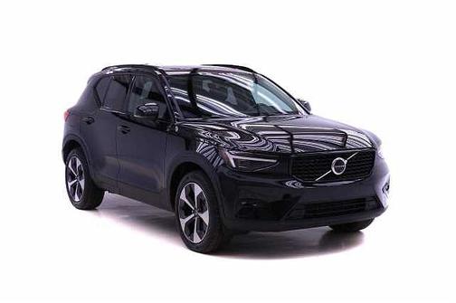 2026 Volvo XC40 Plus
