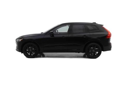 2025 Volvo XC60 B5 Ultra Black Edition