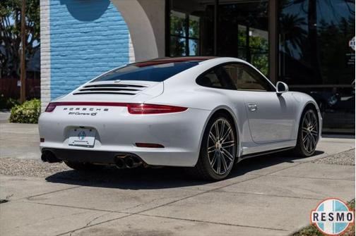 2015 Porsche 911 Carrera 4S