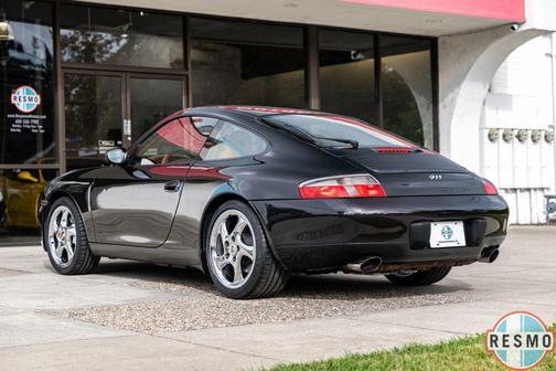 2000 Porsche 911 Carrera 4