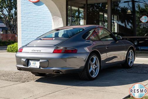 2004 Porsche 911 Carrera