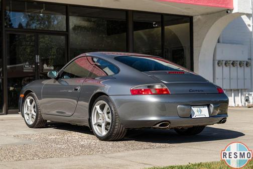 2004 Porsche 911 Carrera