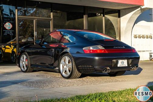 2004 Porsche 911 Carrera 4S