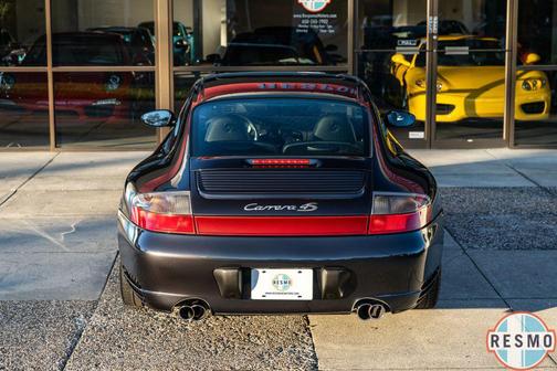 2004 Porsche 911 Carrera 4S