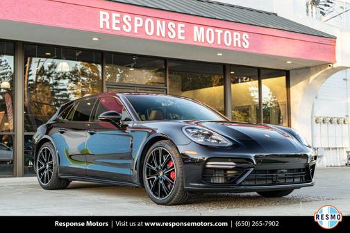 Jet Black Metallic 2018 Porsche Panamera Turbo
