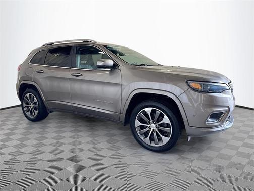 2019 Jeep Cherokee Overland