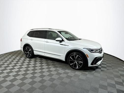 2022 Volkswagen Tiguan 2.0T SEL R-Line 4MOTION
