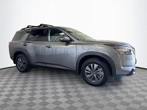 2025 Nissan Pathfinder SV 4WD