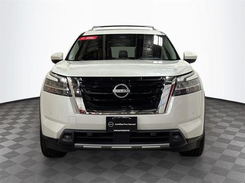 2023 Nissan Pathfinder Platinum 4WD